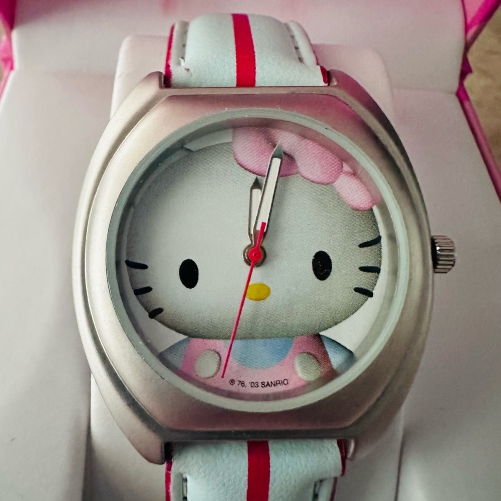 #136 Rare Hello Kitty Watch